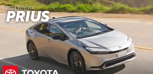 Xe ô tô điện Toyota Prius 2024: Ngoại hình đẹp với phong cách thể thao sang trọng Xe Toyota Prius 2024 (Ảnh: Internet)