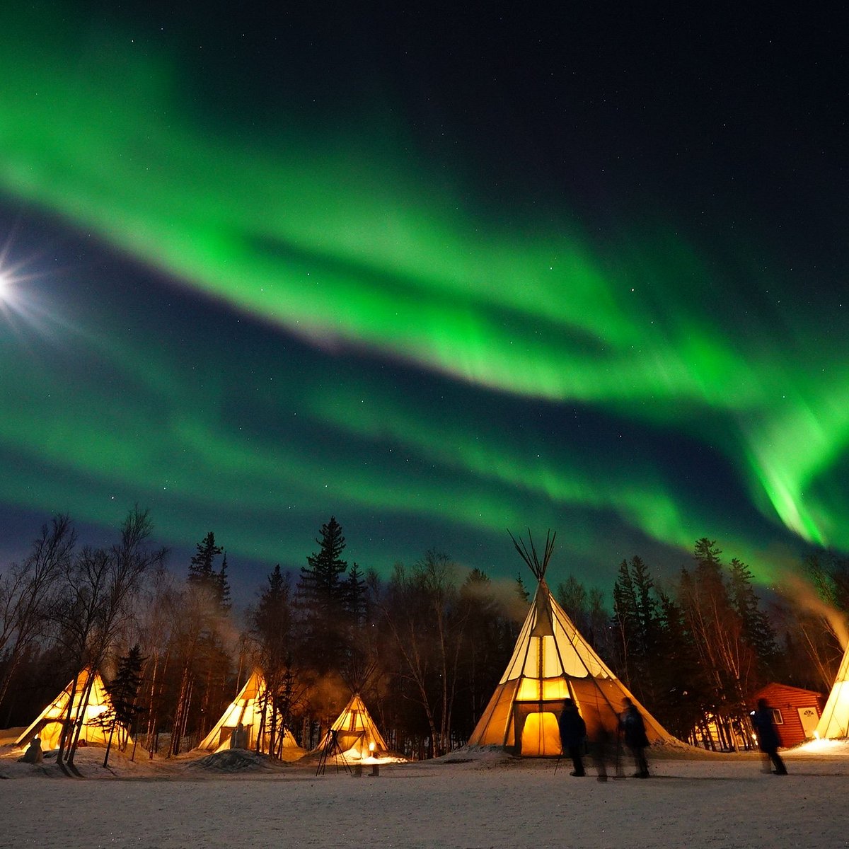 Địa điểm ngắm cực quang đẹp nhất: Canada, Yellowknife (Ảnh: Internet)