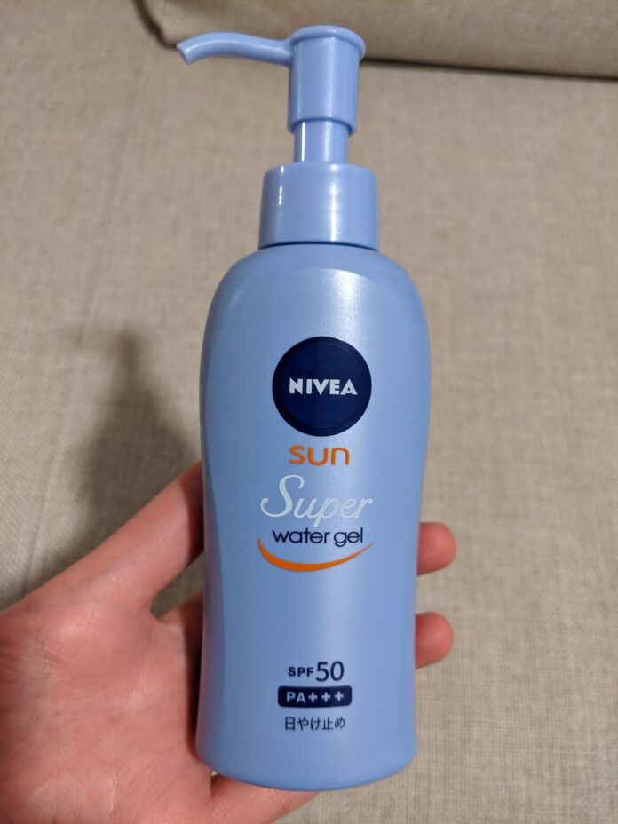 Nivea Sun Protect Super Water(Ảnh: Internet)