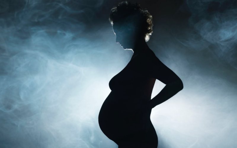 Tác hại của khói thuốc lá đối với bà bầu và thai nhi (Nguồn: Internet)