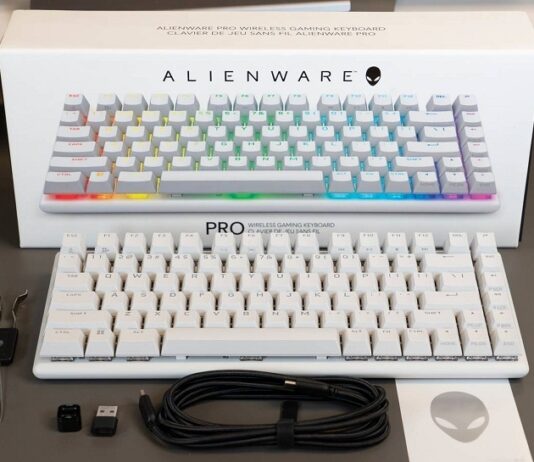 Bộ sản phẩm bàn phím Alienware Pro kèm phụ kiện (Ảnh: Internet)