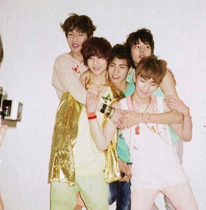 SHINee mãi mãi là nhóm nhạc 5 thành viên (Ảnh: Internet)