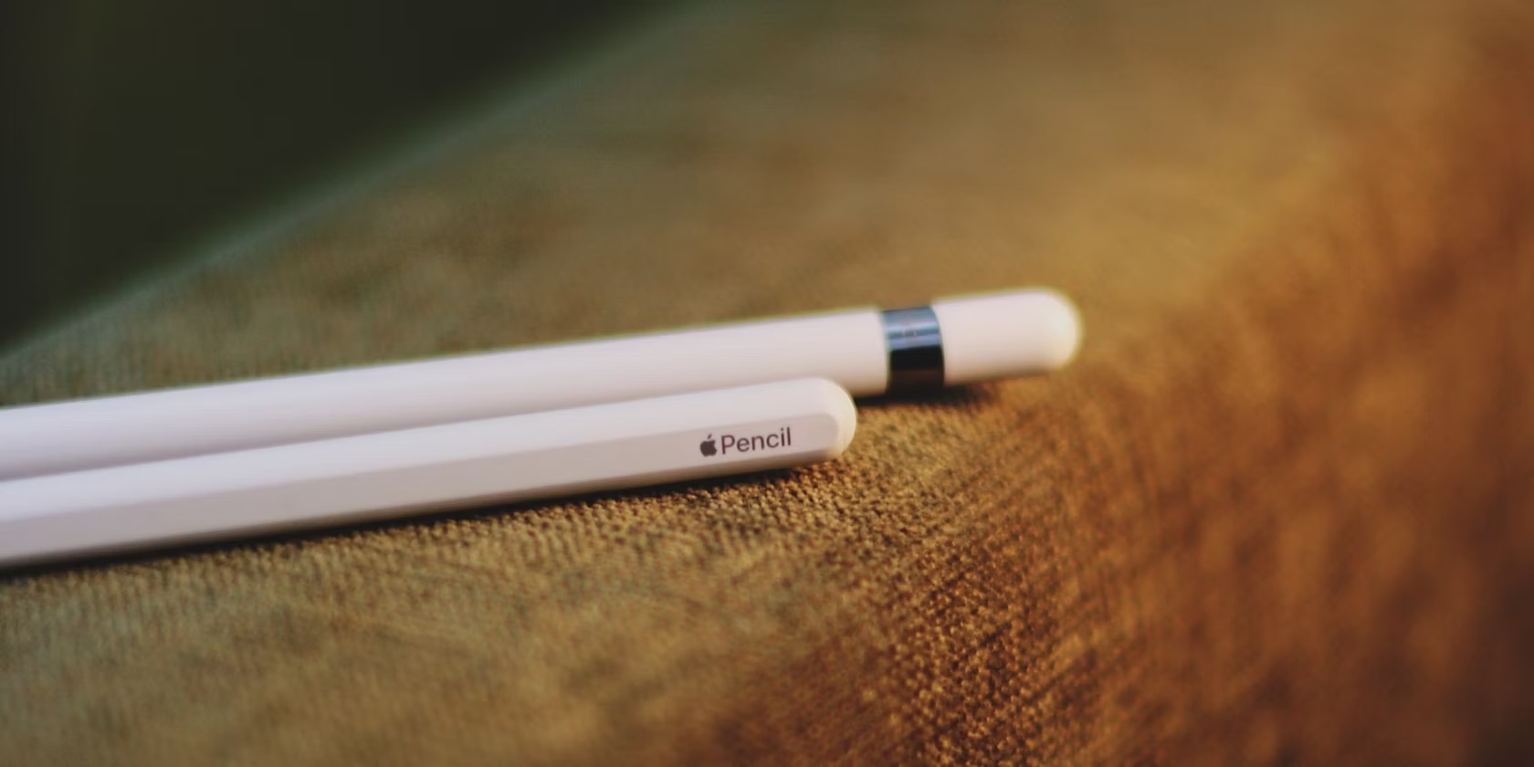 Cá nhân hóa Apple Pencil của bạn bằng cách khắc chữ lên bút (Ảnh: Internet)