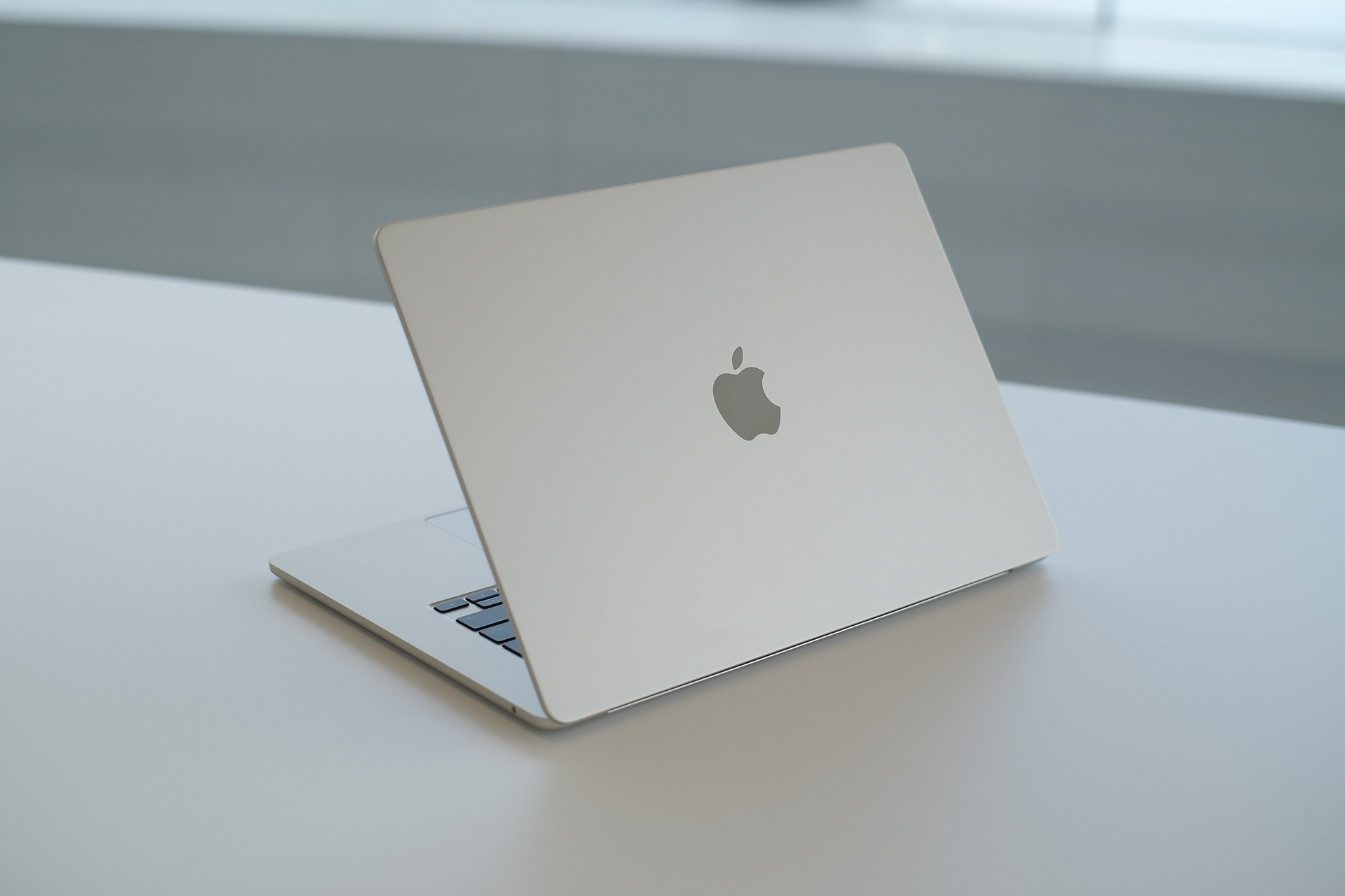 Doanh thu Mac của Apple có xu hướng tăng nhẹ (Ảnh: Internet)