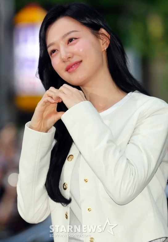 Fanmeeting đầu tiên của Kim Ji Won gây lo ngại vì lý do này diễn viên Kim Ji Won Kim Ji Won Fan Meet Kim Ji Won fanmeeting lý do nữ diễn viên Queen Of Tears