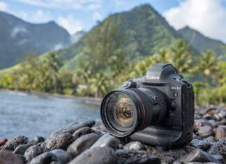 Máy ảnh Canon EOS-1D X Mark III (Ảnh: Internet)