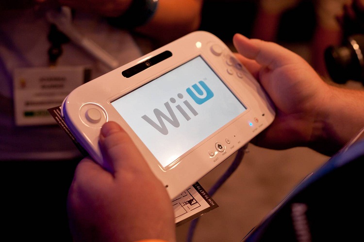 Máy chơi game Wii U GamePad màu trắng với màn hình lớn (Ảnh: Internet)