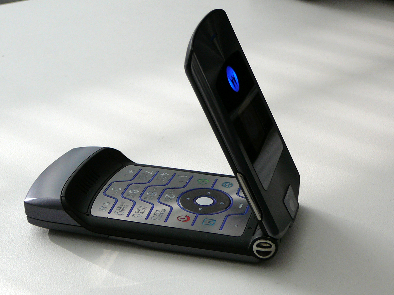 Motorola RAZR V3 - biểu tượng trong ngành công nghiệp điện thoại di động (Nguồn: Internet)