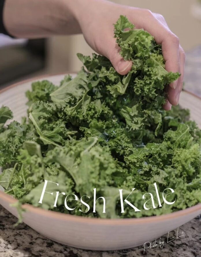 Lợi ích và tác dụng của cải kale (cải xoăn) (Ảnh: Internet)