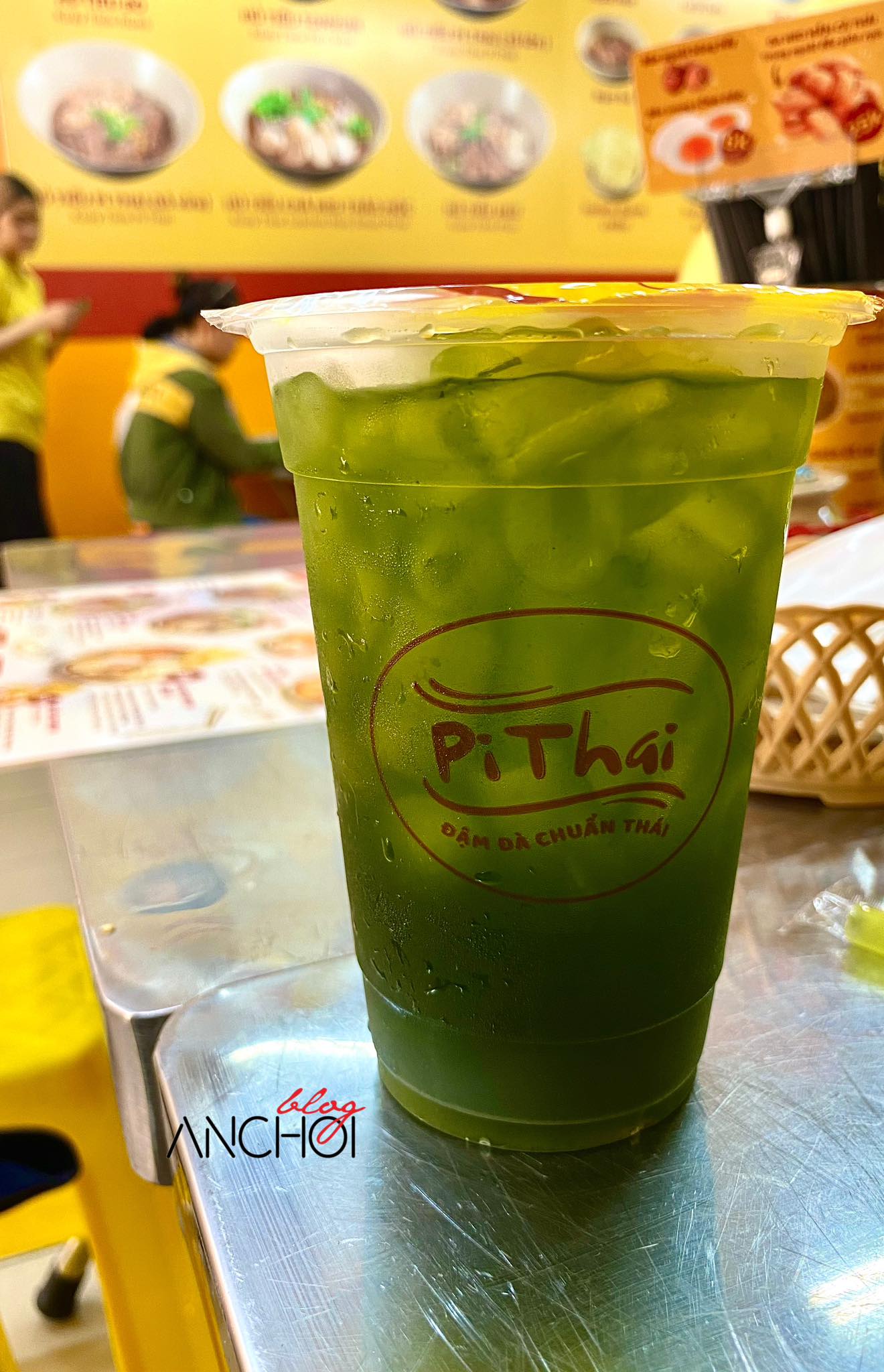 Món trà chanh Thái xanh tại quán hủ tiếu Thái Lan Pi Thai (nguồn: BlogAnChoi)