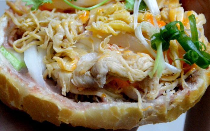 Bánh mì cóc cô Bích (Nguồn: Internet)