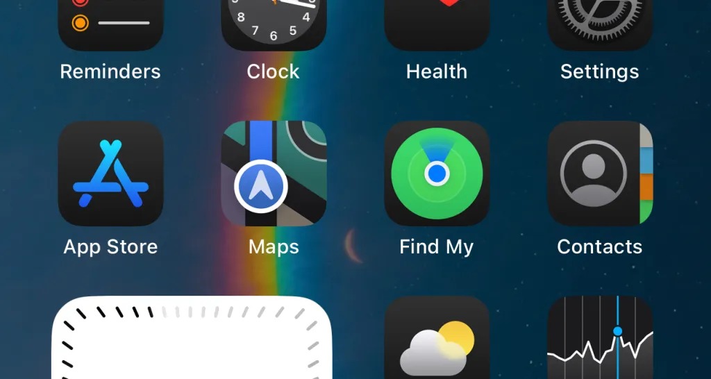 AppStore xuất hiện giao diện tối trên iOS 18 (Ảnh: Internet)