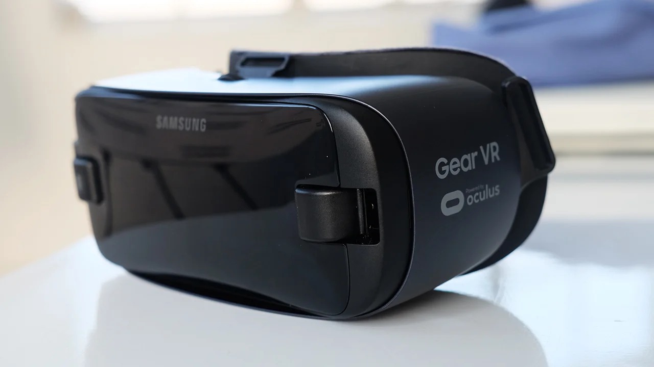 Gear VR (Ảnh: Internet)