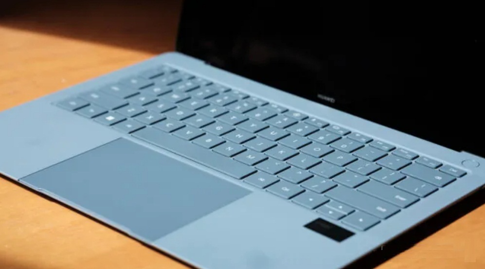 Bàn phím và trackpad của MateBook X Pro 2024 (Ảnh: Internet)