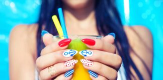 Những mẫu nail mùa hè rực rỡ, độc đáo và cá tính