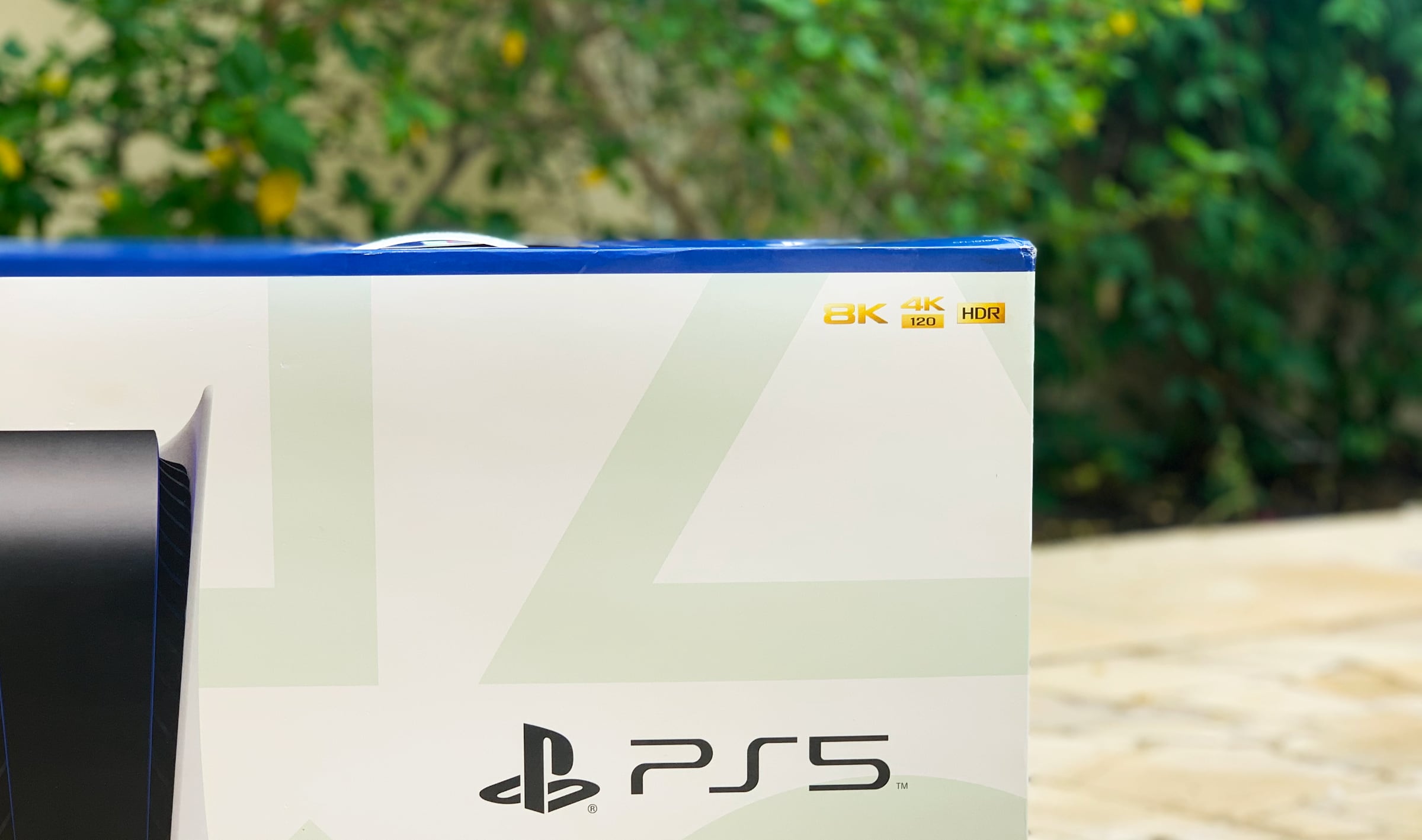 PS5 đã loại bỏ logo 8K ra khỏi hộp (Ảnh: Internet)
