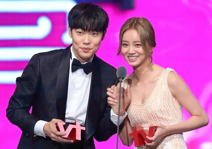 Ryu Jun Yeol Hyeri