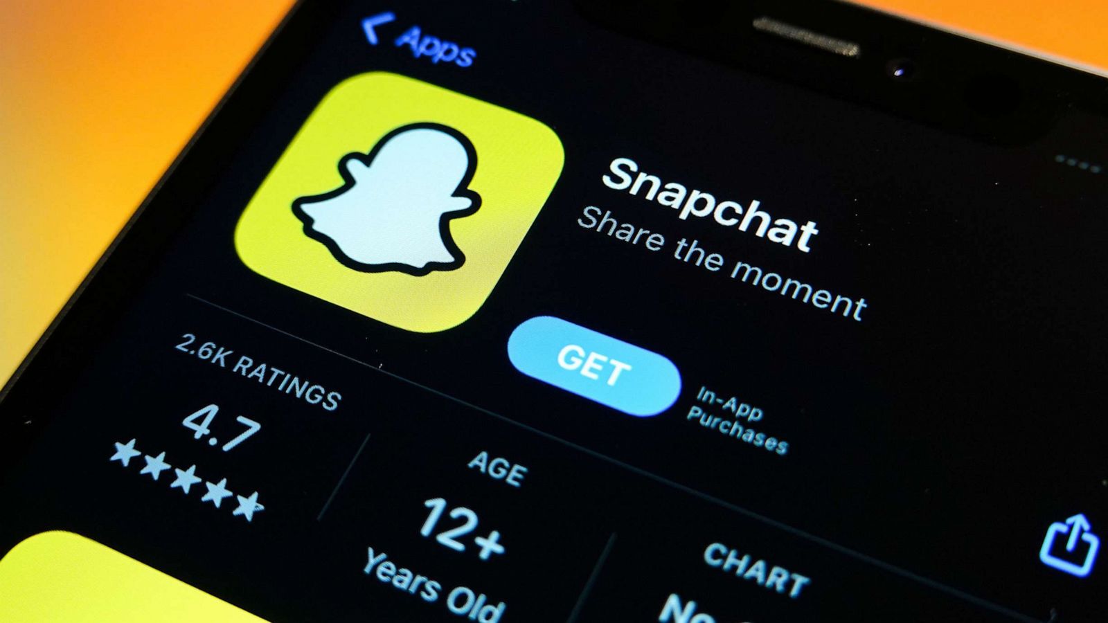 Snapchat - ứng dụng giao tiếp xã hội nổi tiếng với tính năng chính là chia sẻ tin nhắn và hình ảnh (Nguồn: Internet)