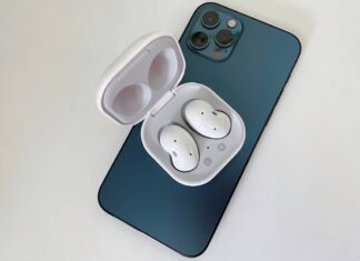 Tai nghe Galaxy Buds có thể sử dụng với iPhone (Ảnh: Internet)
