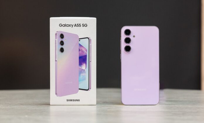 Galaxy A55 5G Liên Quân Mobile sở hữu ngoại hình trẻ trung, năng động với mặt lưng kính cao cấp cùng 4 tùy chọn màu sắc thời thượng (Ảnh: Internet)