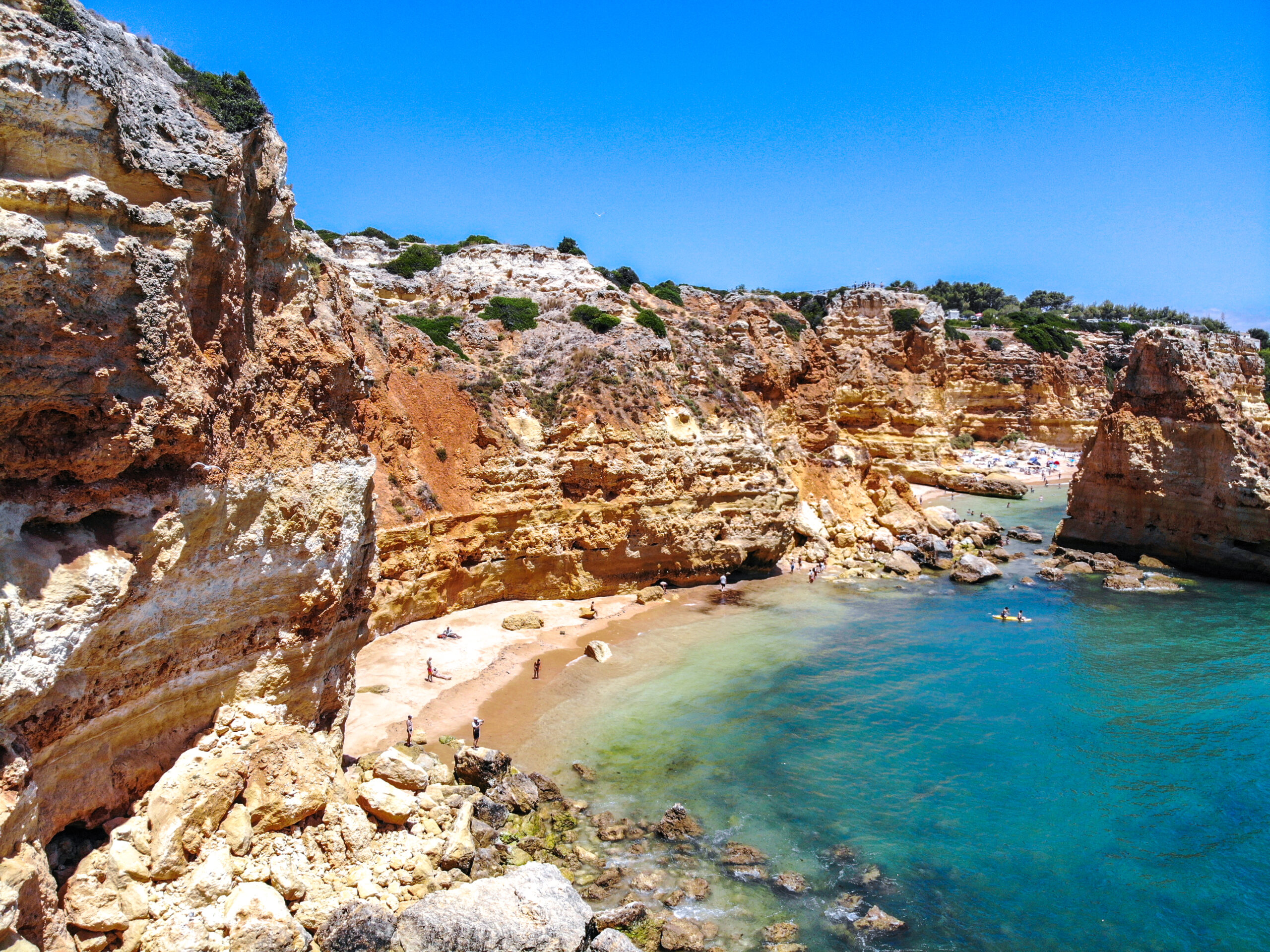 Praia da Marinha, Bồ Đào Nha