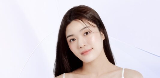 Bột uống collagen tuổi 22-30 hoặc da chưa gặp quá nhiều vấn đề lão hóa.