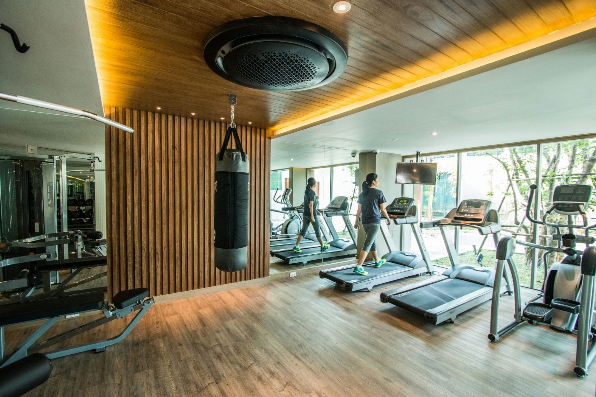 Phòng tập Gym hiện đại với đầy đủ các trang thiết bị tập luyện (Ảnh: Internet)