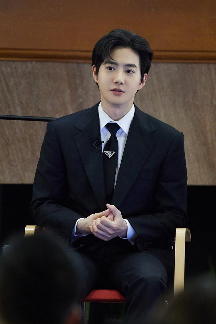 Suho - Trưởng nhóm EXO (ảnh: internet).