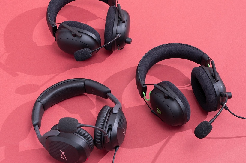 Các loại tai nghe headphone chơi game (Ảnh: Internet)