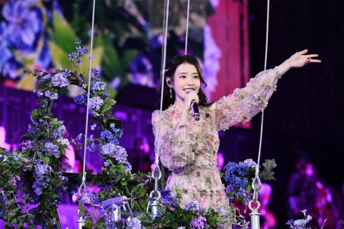 IU: Nữ ca sĩ đầu tiên biểu diễn solo tại sân vận động lớn nhất Hàn Quốc 2024 IU HEREH WORLD TOUR Concert IU KPOP Solo