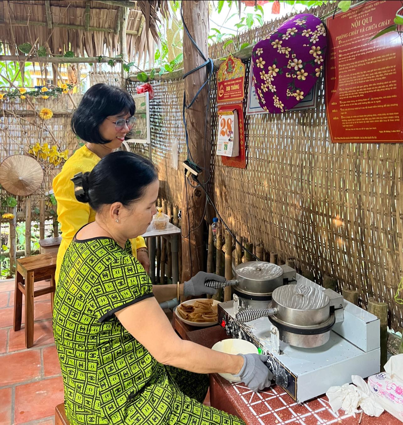 Bánh kẹp xoài (nguồn: The Mango Trail)