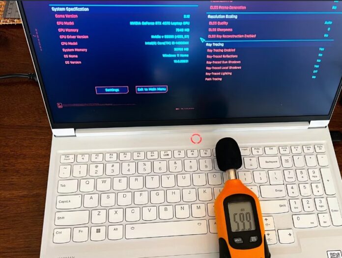 Đo cường độ tiếng ồn của laptop Lenovo Legion 7i (Ảnh: Internet)