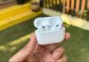 Tai nghe AirPods có thêm tính năng hỗ trợ thính lực cho người dùng (Ảnh: Internet)