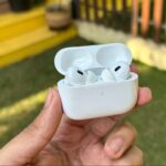 Tai nghe AirPods có thêm tính năng hỗ trợ thính lực cho người dùng (Ảnh: Internet)