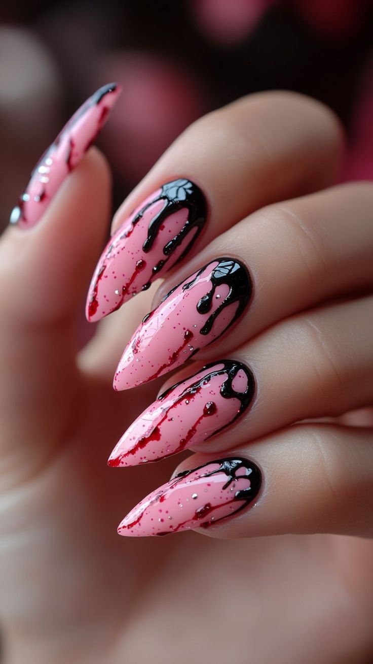 Những mẫu nail Halloween "ma mị"