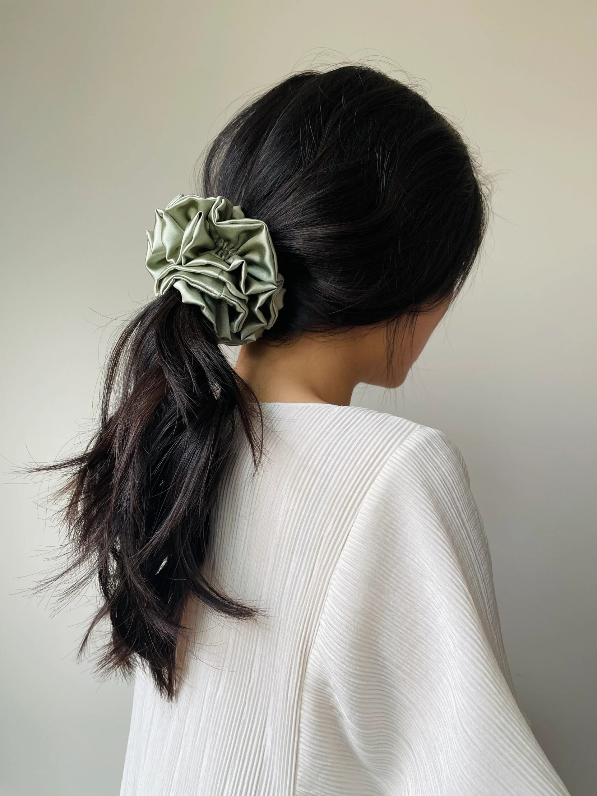 Một vài kiểu tóc sử dụng Scrunchies