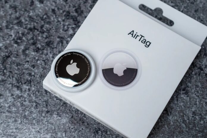 Apple Airtag là trợ thủ đắc lực cho những ai thường xuyên thất lạc đồ đạc (Ảnh: Internet)