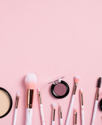 Kem lót rất quan trọng trong việc giữ lớp makeup và bảo vệ da (Nguồn: Internet)