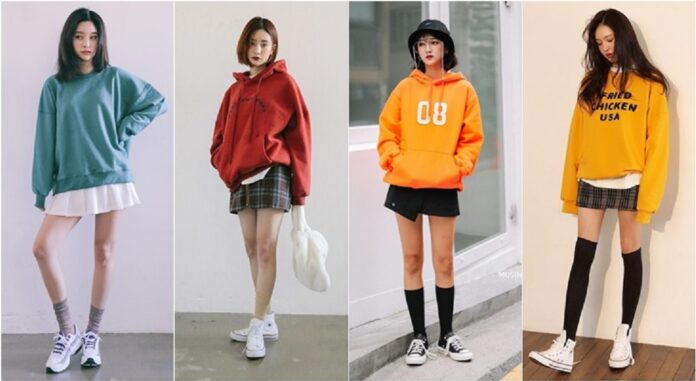 Áo hoodie phối chân váy (Nguồn: Internet)