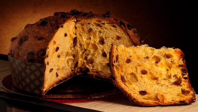 Panettone is a famous Christmas cake in Italy (Source: Internet)