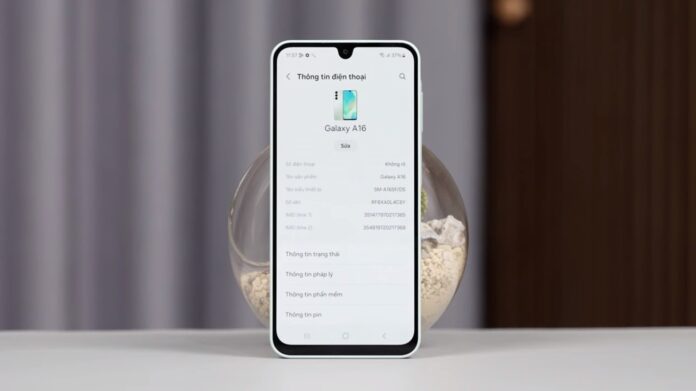 Galaxy A16 vẫn chạy trên nền tảng Android 14 chứ không phải Android 15 (Ảnh: Internet)