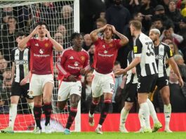 Man Utd phơi áo ngay tại Old Trafford trước Newcastle. Ảnh: Internet.