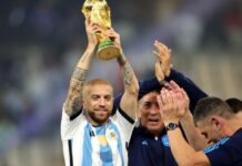 Papu Gomez cùng đội tuyển Argentina vô địch World Cup 2022. Ảnh: Internet.