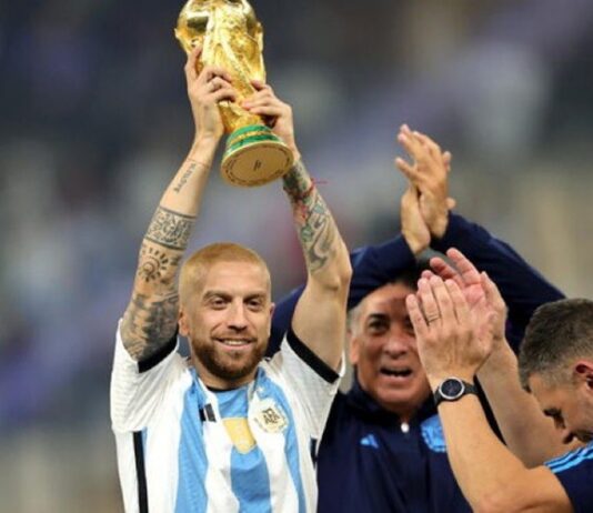 Papu Gomez cùng đội tuyển Argentina vô địch World Cup 2022. Ảnh: Internet.