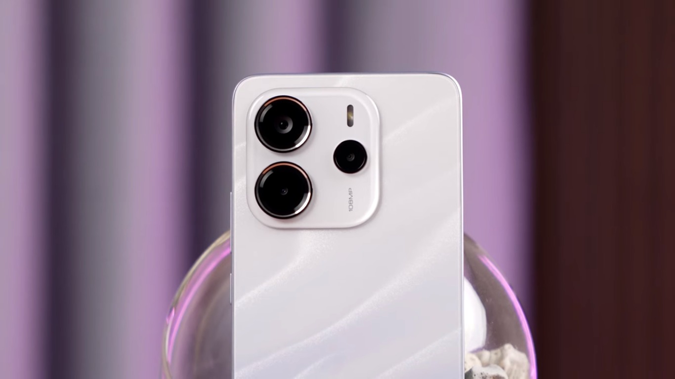 Redmi Note 14 4G với cách bố trí camera khá giống iPhone (Ảnh: Internet)