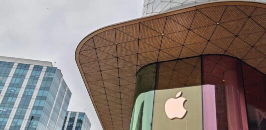 Cửa hàng chính hãng của Apple (Ảnh: Internet)