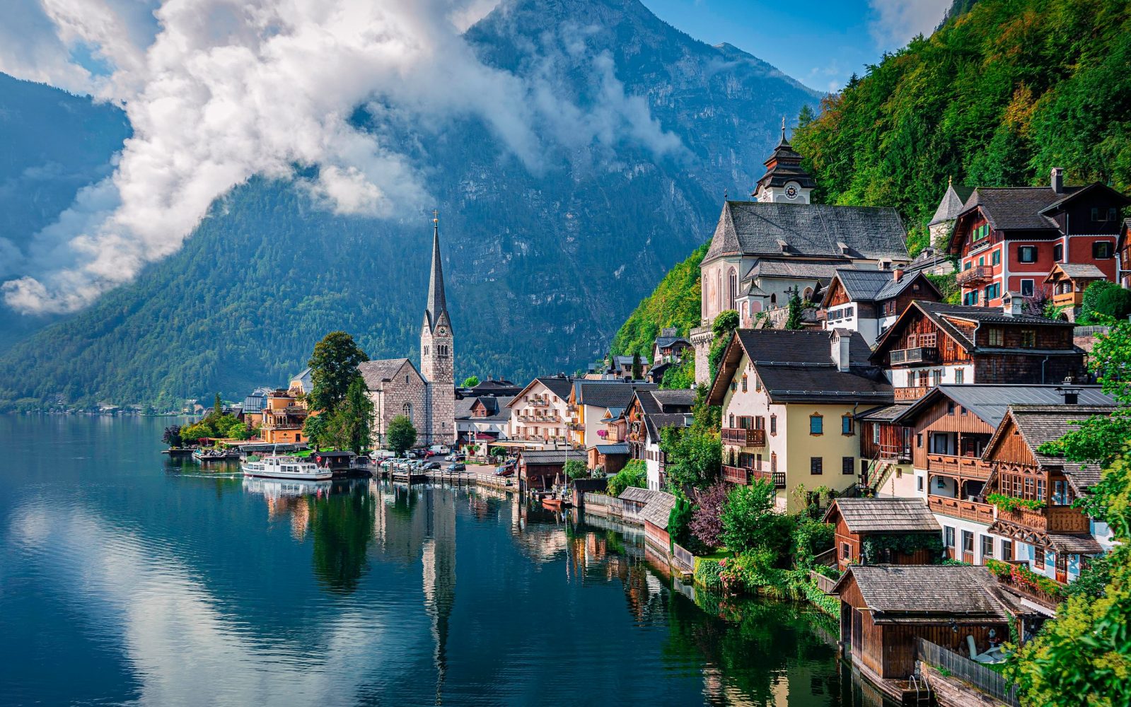 Hallstatt, Áo – Ngôi Làng Cổ Tích Giữa Lòng Núi Alps (Nguồn: Internet)