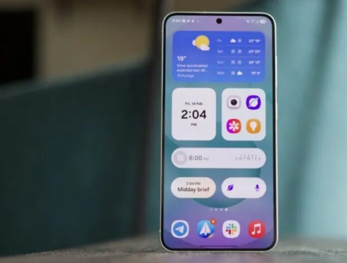 Màn hình chính của One UI 7 trên điện thoại Galaxy S25 (Ảnh: Internet)