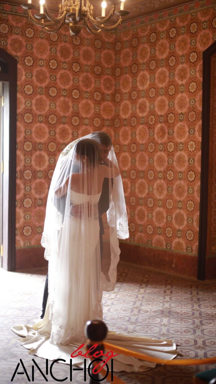 Nhiều ekip chụp ảnh cưới cũng lựa chọn Cung An Định để thực hiện (Nguồn: BlogAnChoi)