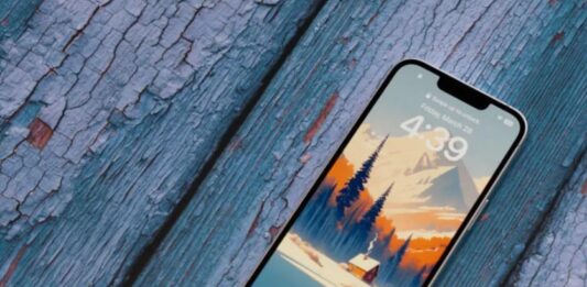 iPhone 16e của Apple hiển thị màn hình khóa của iOS 18 (Ảnh: Internet)